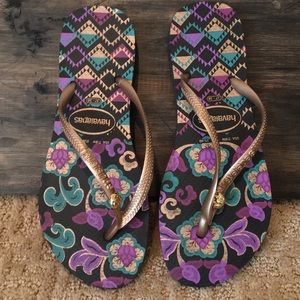 Brand new floral print havaianas